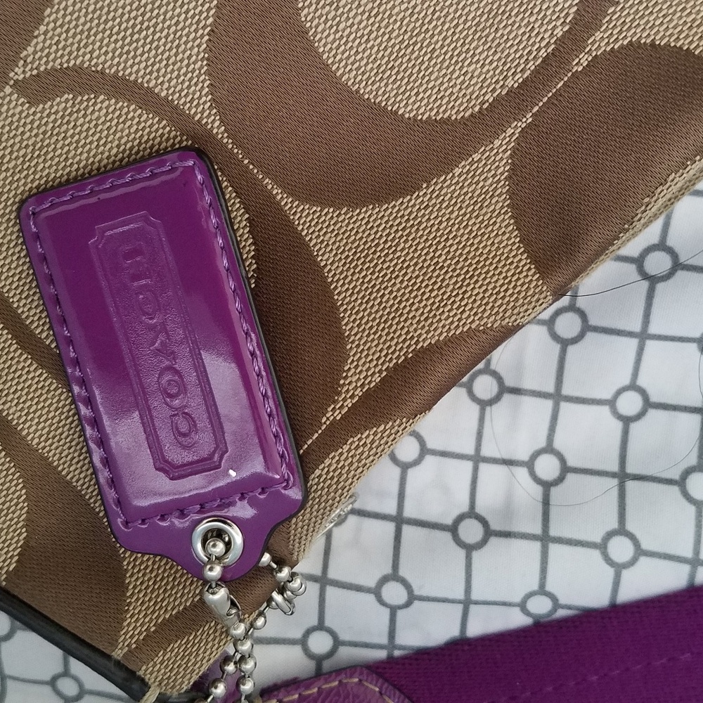 Coach Purse - Picture 2 of 4
